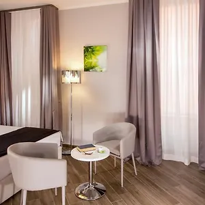 Frattina 3*, Rome Italie